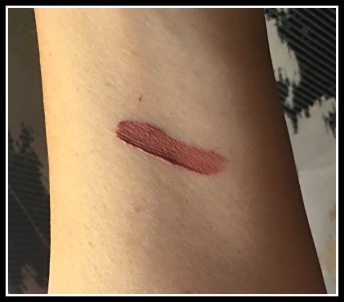The Balm swatch