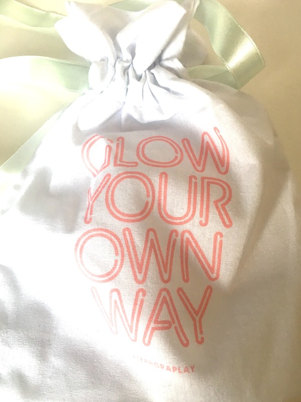 Glow your own way bag Sephora March