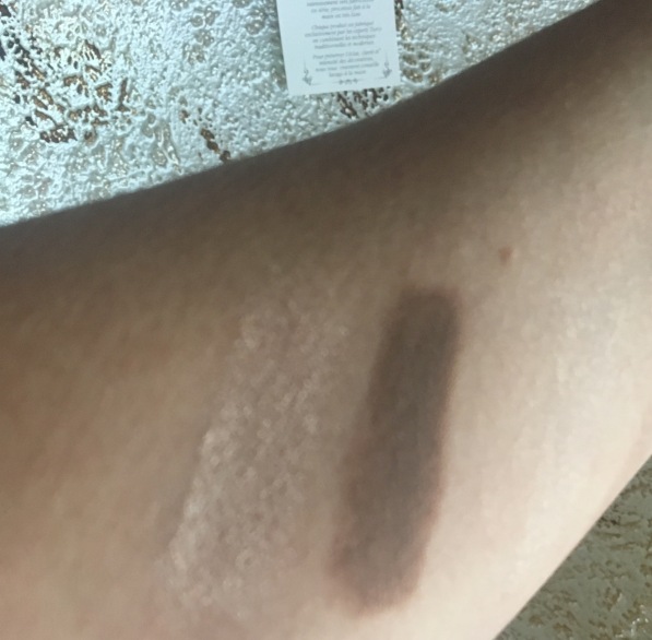 Palladio contour highlight dual ended stick swatch